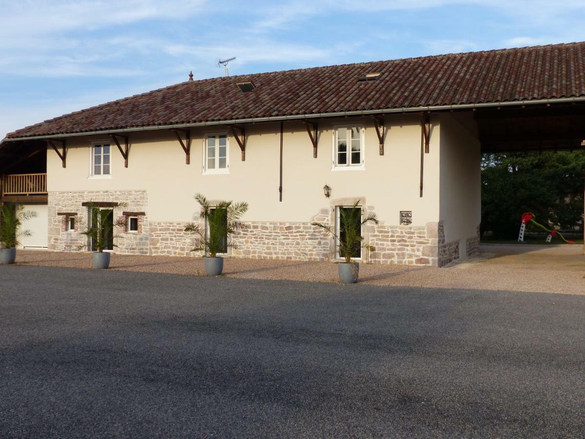 Gites Domaine De La Rochere Domsure Exteriör bild